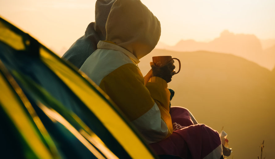 Kaffe i soloppgang. Foto: Alain Gehri, Unsplash